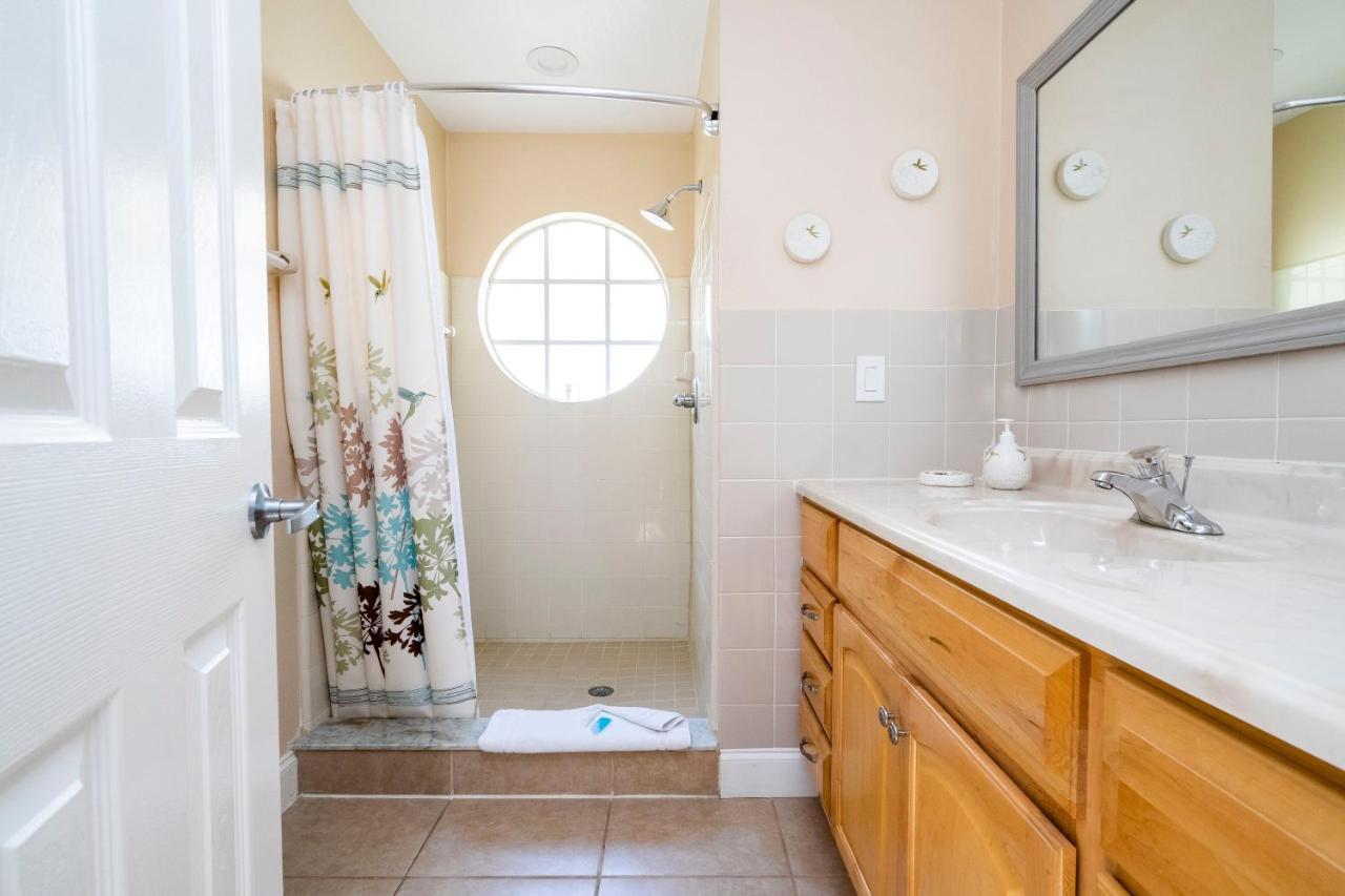 Beautiful Cozy Retreat Near Disney - Spacious Condo Kissimmee Exterior photo